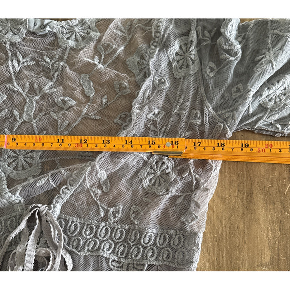 POL Kimono Duster Womens One Size Embroidered Floral Lace Gray Festival - Picture 5 of 8